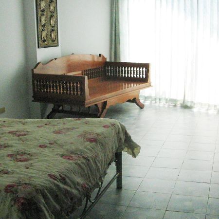 View Talay Condo #1 = Jomtien Call Me +66-8-68409-206 Pattaya Luaran gambar