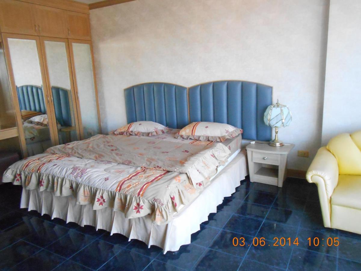 View Talay Condo #1 = Jomtien Call Me +66-8-68409-206 Pattaya Luaran gambar