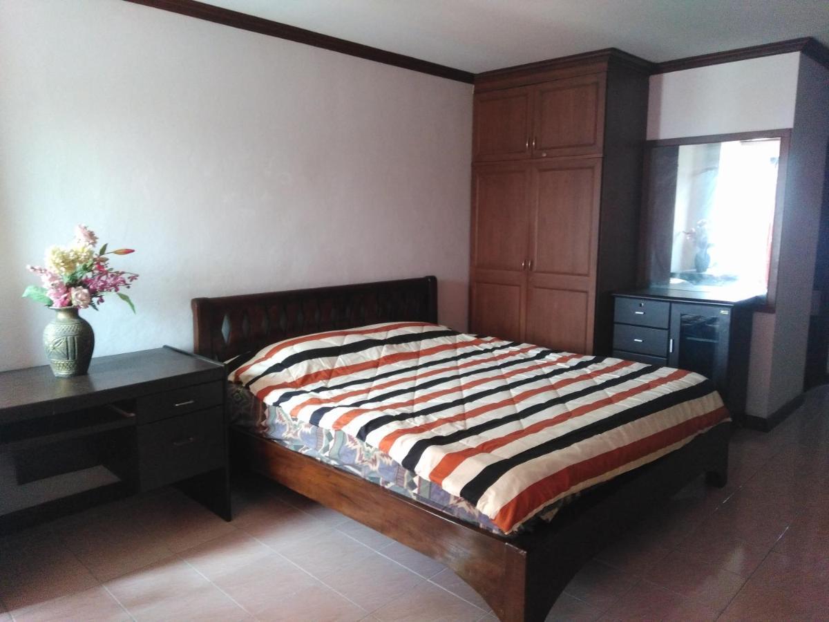 View Talay Condo #1 = Jomtien Call Me +66-8-68409-206 Pattaya Luaran gambar